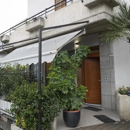La Marisa 住宿加早餐酒店